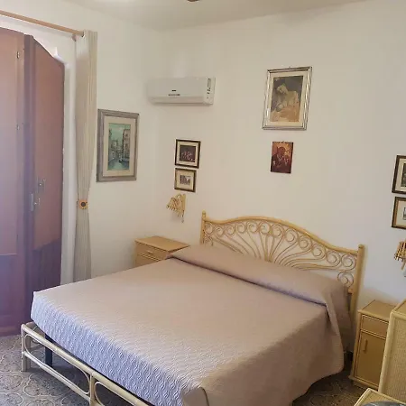 Del Golfo Apartment *