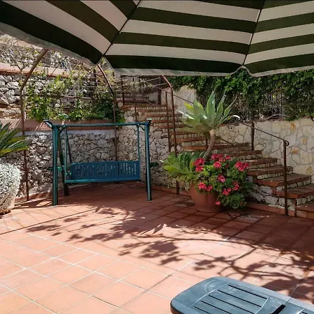 Apartmán Del Golfo Urio With Swimming Pool Shared By The Two