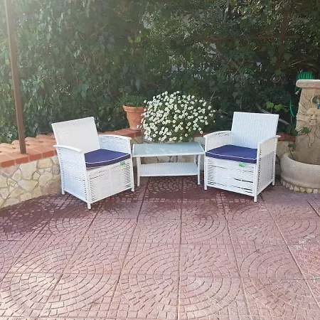 Del Golfo Urio With Swimming Pool Shared By The Two *