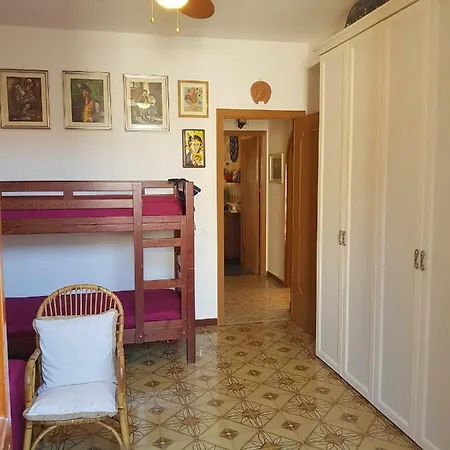 Del Golfo Urio With Swimming Pool Shared By The Two Santa Flavia