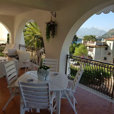 Del Golfo Urio With Swimming Pool Shared By The Two Santa Flavia